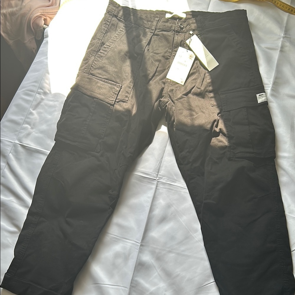 Zara Black Ankle Cropped Pants with Relaxed Fit